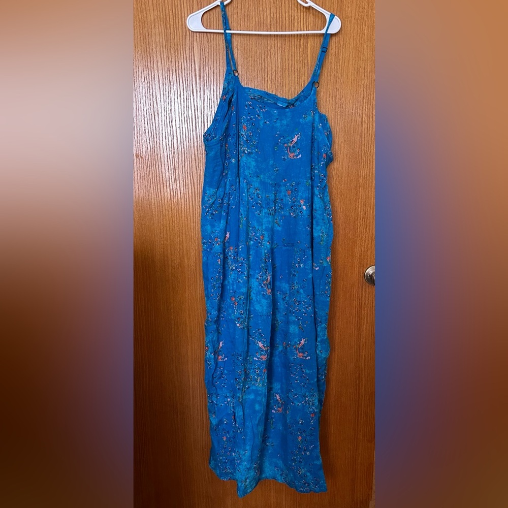 Yesno Brand, 3X, Flowy blue flowered dress.